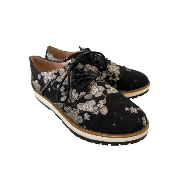 Qupid Floral Brocade Lace Up Sneakers Women Black Platform Bohemian Hippie Comfy - Picture 1 of 9